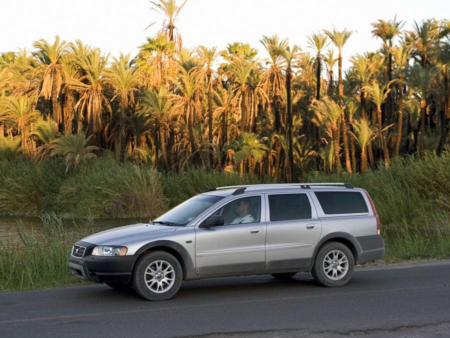  Volvo XC70 2005 года  (US) (фото 14 из 30)